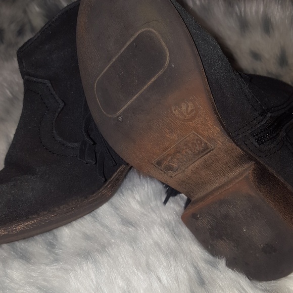 justice Black Fringe ankle boots - Picture 4 of 6